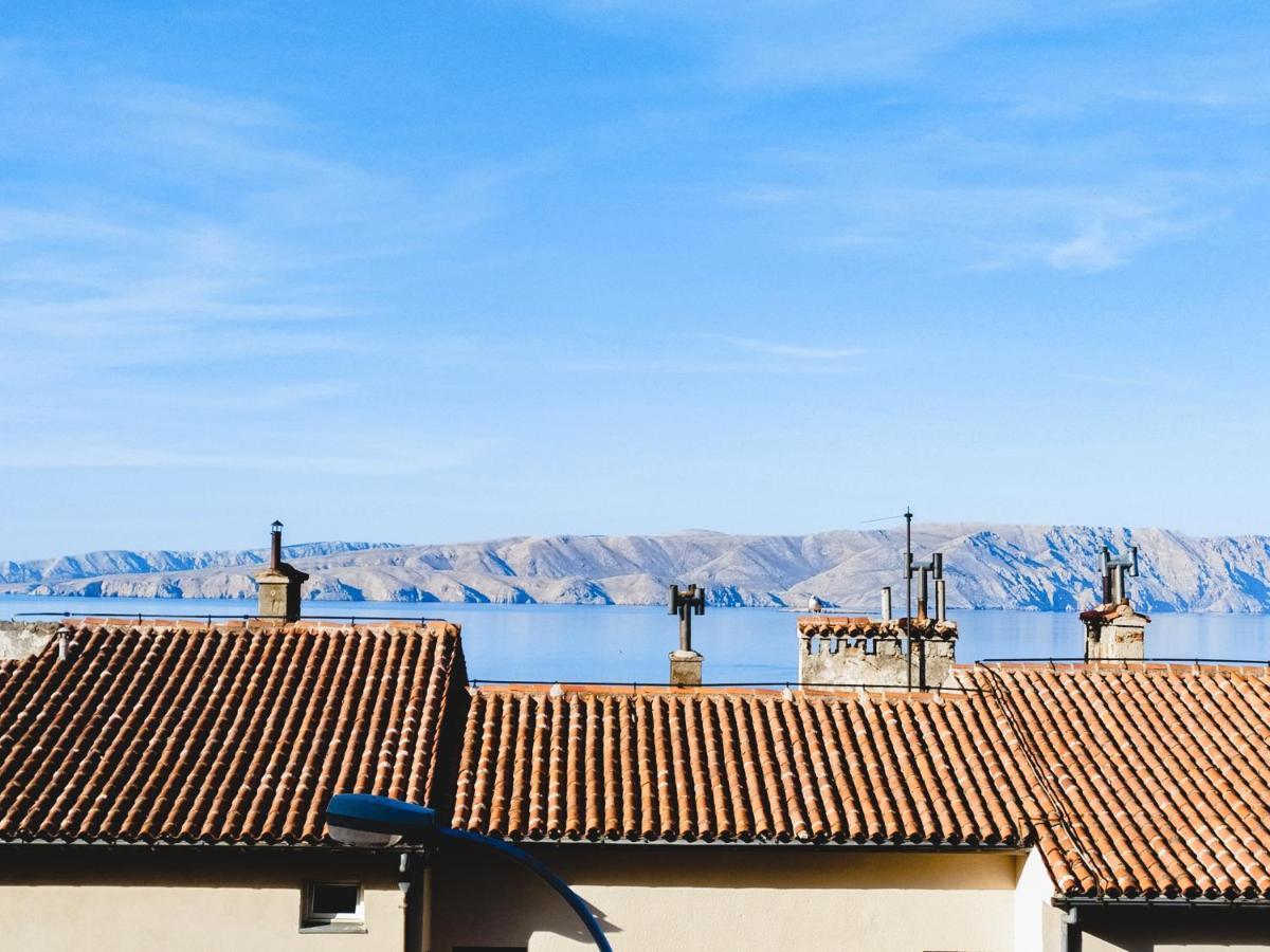Novouredeni Stan S Balkonom I Pogledom Na More Senj  Ngoại thất bức ảnh
