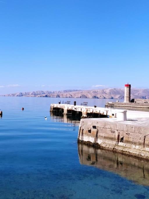 Novouredeni Stan S Balkonom I Pogledom Na More Senj  Ngoại thất bức ảnh